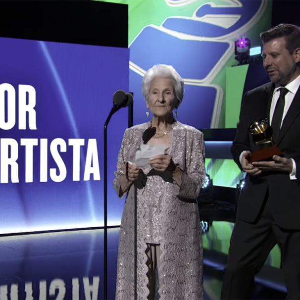 Ángela Álvarez en los Latin Grammy 2022